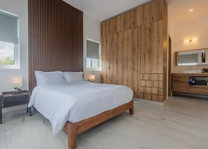 Malibu Residential 3bd Shalva 4*